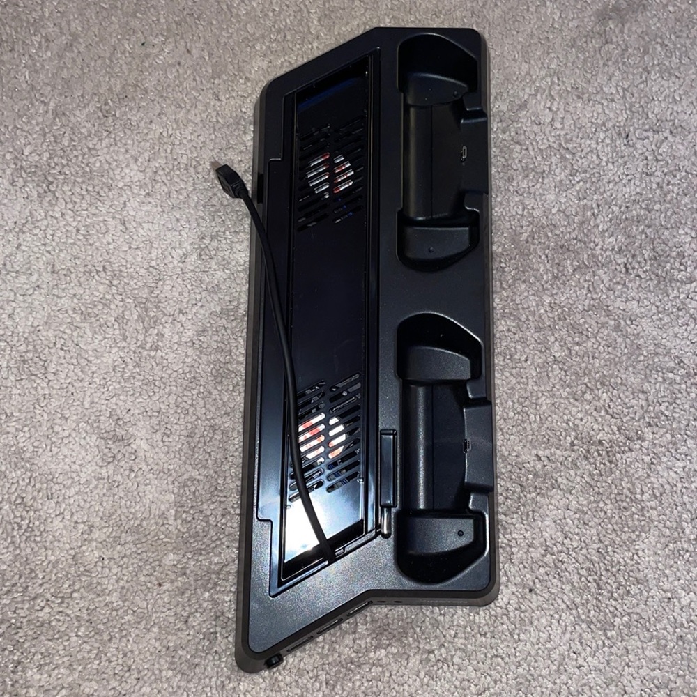 PS4 Console Charger